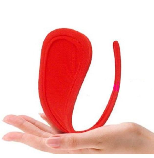 C-string uni rouge